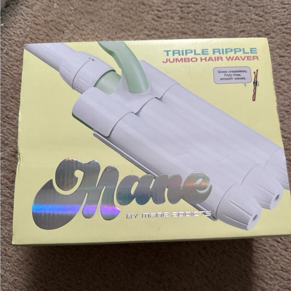 Mane Addicts Triple Ripple Jumbo Hair Waver 1.25” barrel